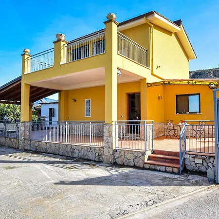 Stunning In Holiday home