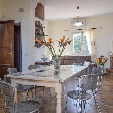 Holiday home Stunning In Trabia